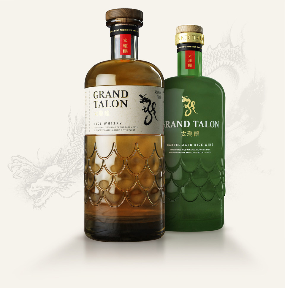 Australian rice wiskey bottles for grand talon brewery. Ris whisky flaskor 